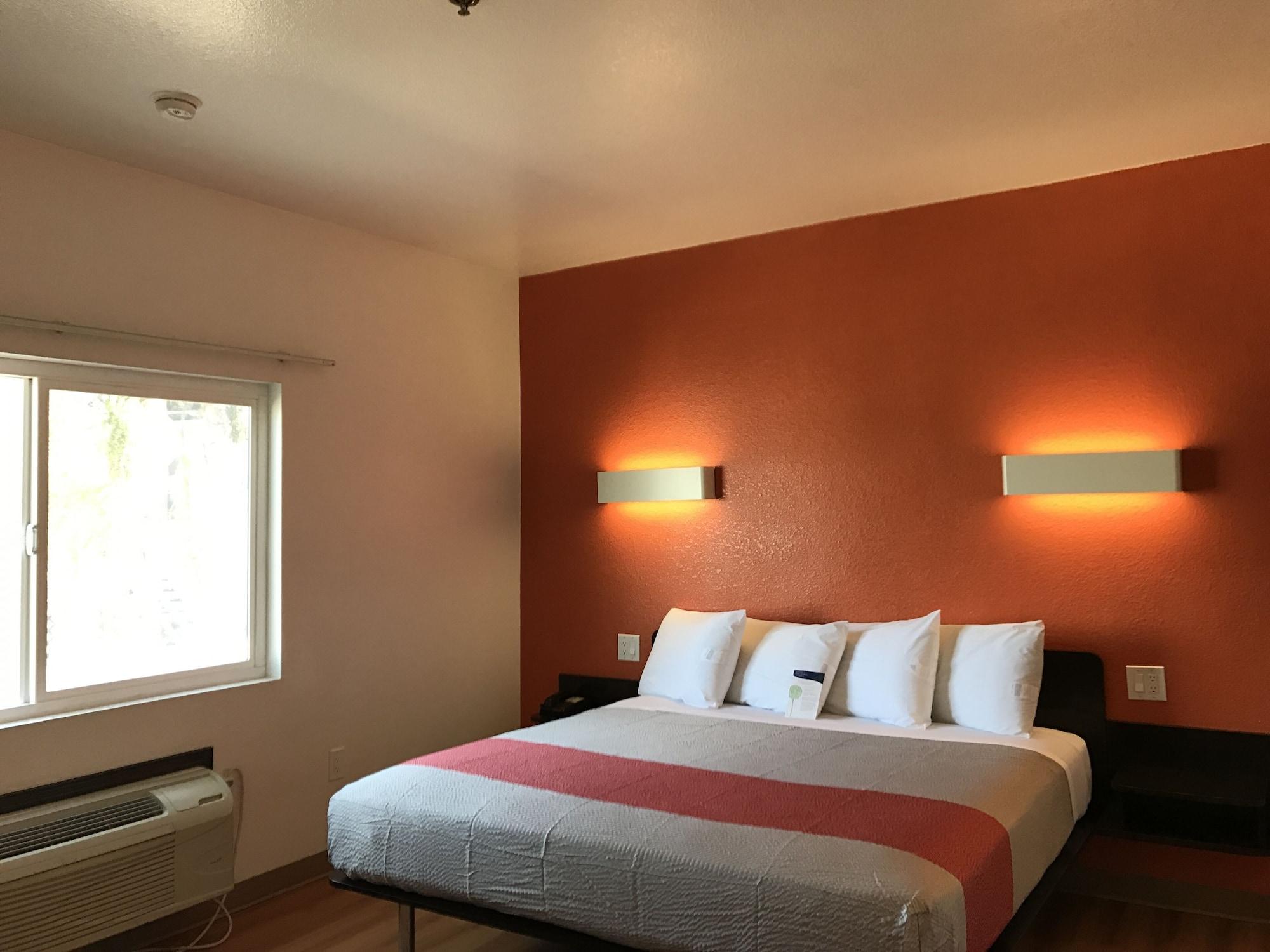 Motel 6-Costa Mesa, Ca - Newport Beach Extérieur photo