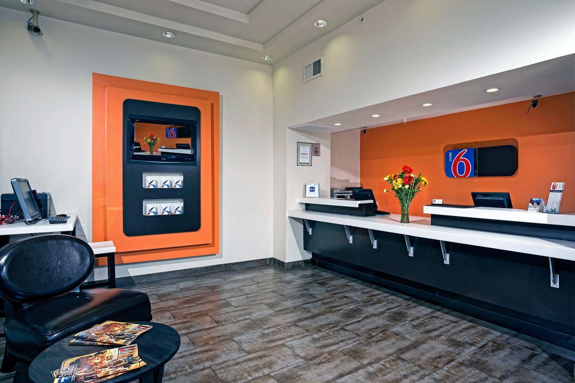 Motel 6-Costa Mesa, Ca - Newport Beach Extérieur photo
